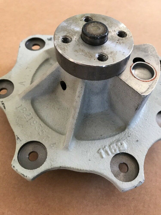 NAVISTAR 1830606C94 WATER PUMP